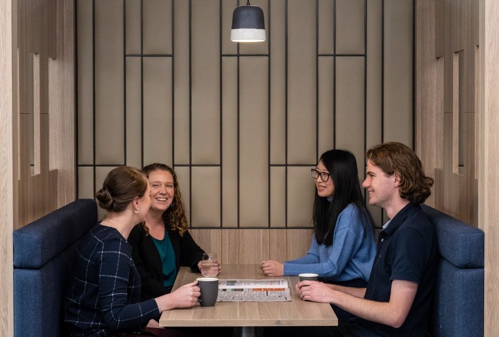 white & case Mikaylie on lunch with her colleagues 